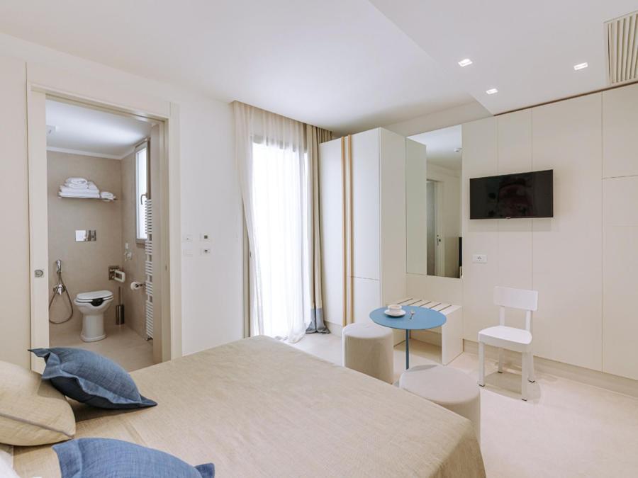 Miramare Blue Stay توري سانتا سابينا الغرفة الصورة